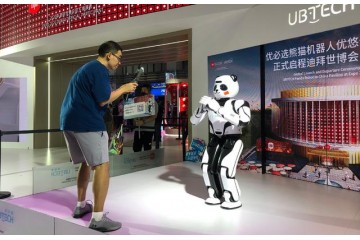 从“黑科技”到“必需品” 服务机器人迎来“黄金期”